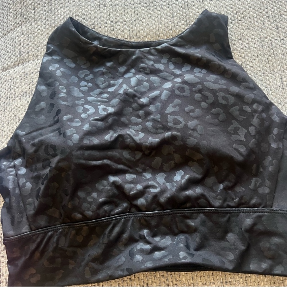Black Leopard Print Crop Top